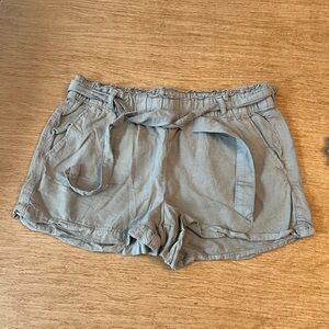 Sanctuary green short in small